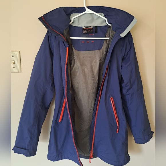 Rain jacket - Picture 3 of 6
